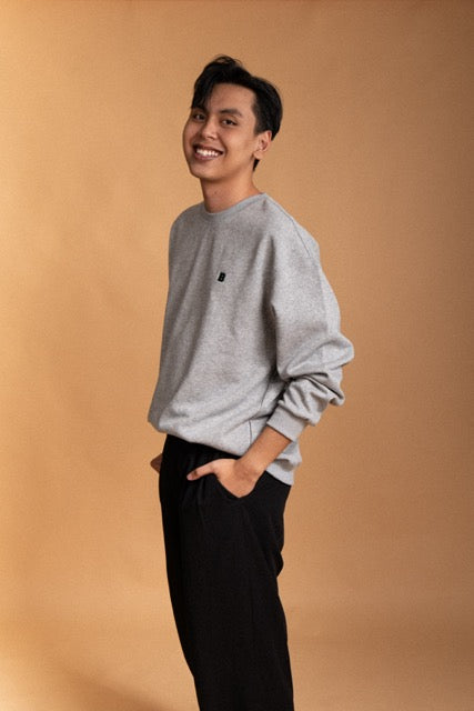 Classic Sweatshirt Birthday Edition in Grey